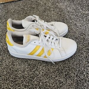 Adidas womens shoes Size 8.5